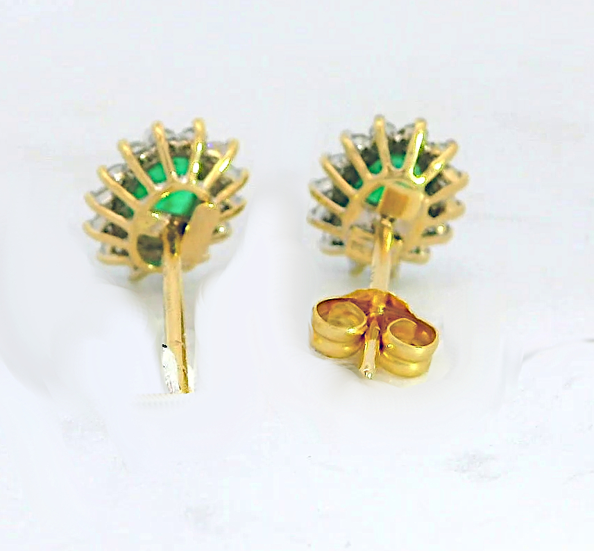 PENDIENTES ESMERALDA Y  BRILLANTES Di 28 RD 0.30 ESMERALDA 1.30 CT TW.SI H